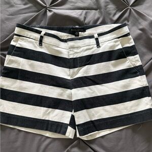 Banana Republic Women's Striped Shorts in Black and White